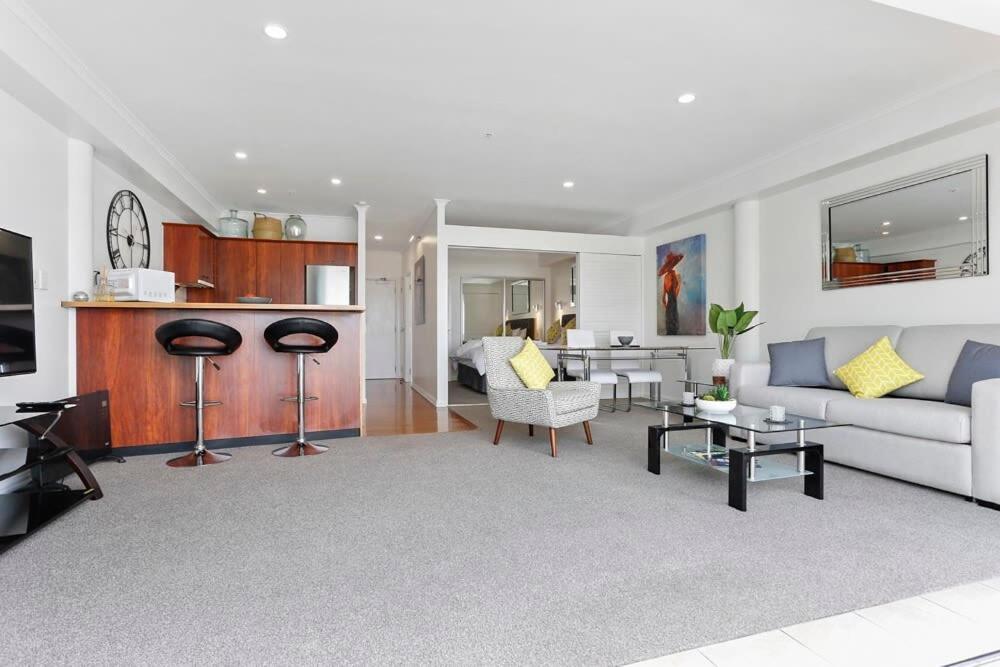 Spacious Water-Front Apartment -Princes Wharf 2219 オークランド エクステリア 写真